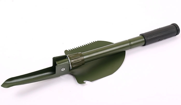Compact folded size of multifunctional entrenching tool